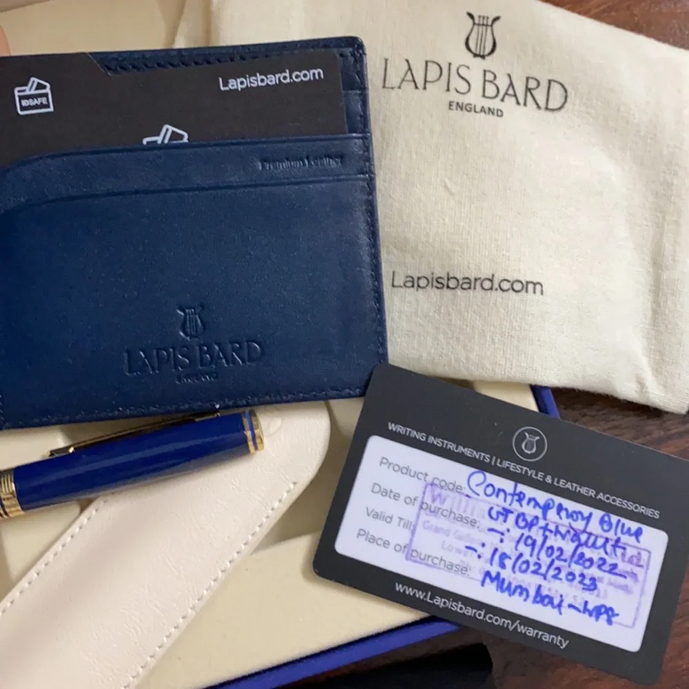 LAPIS BARD
Ball Pen with Myfair Wallet - Picture 3 of 5